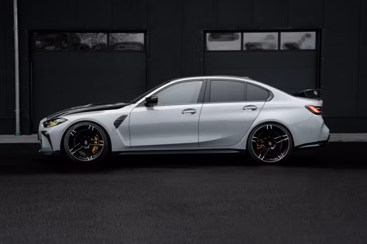 Gói này còn có thêm một hệ thống xả hiệu năng cao đi kèm với xe. Phiên bản với tùy chọn nâng cấp hàng đầu chính là phiên bản GP-720.