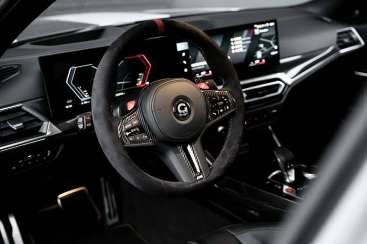 Đúng như tên gọi, BMW M3 CS độ G-Power chính là sự kết hợp giữa tinh chỉnh hiệu suất, ống xả mới và ống xả thể thao với bộ chuyển đổi xúc tác kim loại 200 cell tạo ra tổng công suất 709 mã lực và mô-men xoắn 850 Nm.