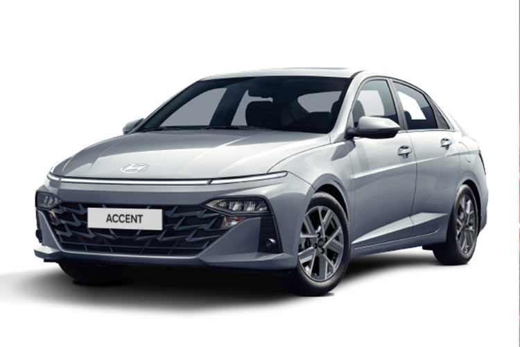 Bảng đồng hồ kỹ thuật số 10,25 inch, màn hình cảm ứng trung tâm 8 inch, sạc điện thoại không dây, hệ thống âm thanh 6 loa, chìa khóa thông minh và khởi động nút bấm.