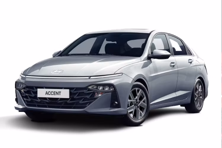 Bảng đồng hồ kỹ thuật số 10,25 inch, màn hình cảm ứng trung tâm 8 inch, sạc điện thoại không dây, hệ thống âm thanh 6 loa, chìa khóa thông minh và khởi động nút bấm.