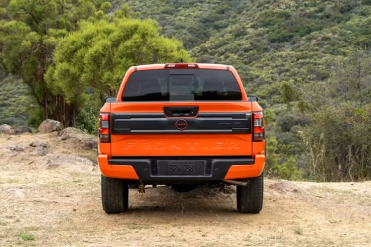 Hiện tại, hãng xe Nhât Bản vẫn chưa công bố giá bán Nissan Navara 2025. Theo kế hoạch, những chiếc xe đầu tiên sẽ chính thức được bàn giao đến khách hàng Mỹ trước mùa đông năm nay.