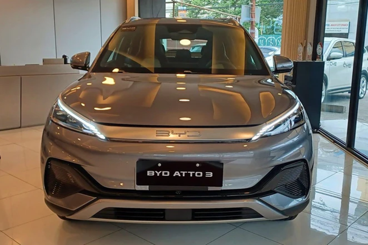 Sau Atto 3, BYD Việt Nam dự định mở bán thêm 2 mẫu xe nữa, bao gồm sedan điện cỡ D BYD Han EV thuộc phân khúc sedan điện cơ D và SUV cỡ trung BYD Tang.