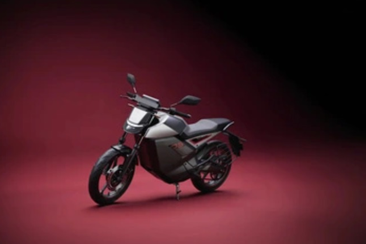  Ola Roadster Dù là bản tiêu chuẩn nhưng Ola Roadster lại có giá nằm giữa hai bản X và Pro. Cung cấp sức mạnh cho Ola Roadster là động cơ điện có công suất là hơn 17 mã lực, đi cùng 3 tùy chọn pin là 3,5 kWh; 4,5 kWh và 6 kWh.