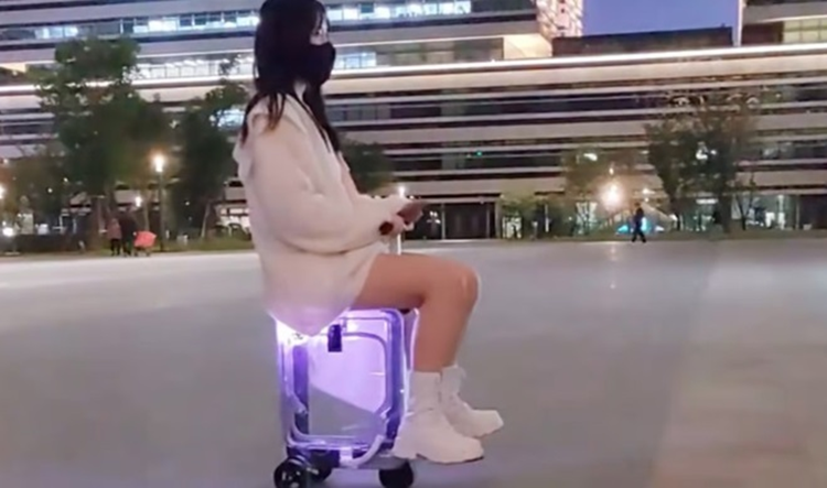 Su dung vali dien khong bang lai, du hoc sinh Trung Quoc bi tuyt coi