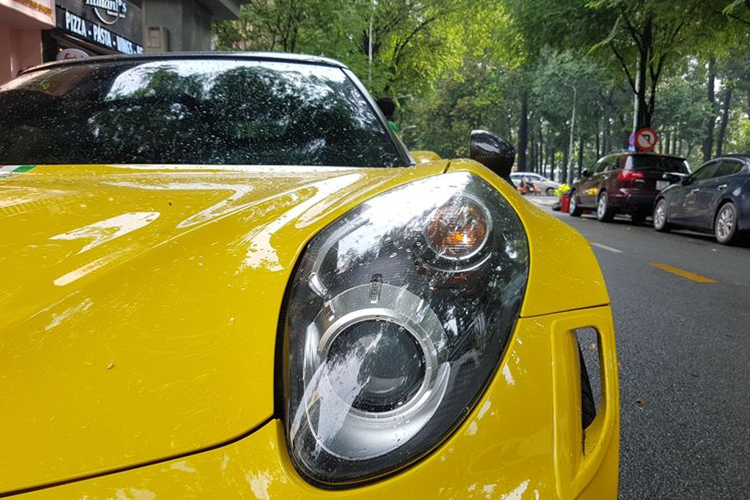 Như vậy, sau 8 năm về nước, chiếc Alfa Romeo 4C Launch Edition đã đổi biển số mới. Alfa Romeo 4C Launch Edition của Minh "xí muội" vốn là mẫu xe thể thao giới hạn nằm trong số 500 chiếc dành cho thị trường Bắc Mỹ. Chiếc Alfa Romeo 4C Launch Edition này mang số thứ tự 116/500.