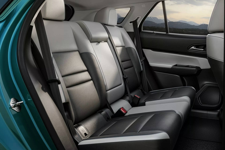 Prologue thực chất được Honda phát triển cùng với sự hỗ trợ của tập đoàn GM. Do đó, mẫu xe này có rất nhiều điểm chung với Chevrolet Blazer EV, bởi cả hai đều sử dụng hệ thống khung gầm xe điện BEV3.