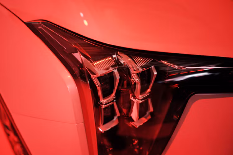 Ngoài ra GS8 còn có các tính năng an toàn chủ động như: Hệ thống chống bó cứng phanh (ABS), Hệ thống phân phối lực phanh điện tử (EBD), Hỗ trợ phanh (BA), Hệ thống ổn định thân xe điện tử (ESP), Khởi hành ngang dốc (HHC), Hỗ trợ xuống dốc (HDC), Dây đai an toàn còn trang bị tính năng căng đai tự động và giới hạn lực.