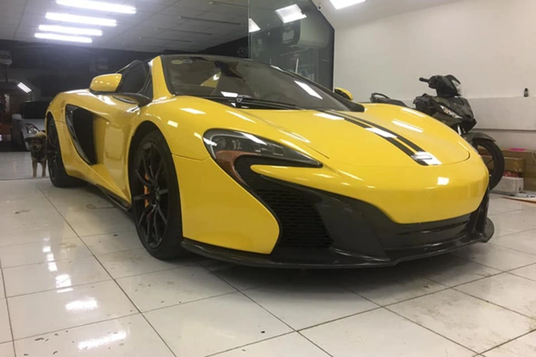 Nguyên bản, siêu xe mui trần McLaren 650S Spider được trang bị động cơ V8, tăng áp kép, dung tích 3.8 lít, sản sinh công suất tối đa 641 mã lực tại vòng tua máy 7.250 vòng/phút và mô-men xoắn cực đại 678 Nm tại vòng tua máy 6.000 vòng/phút.