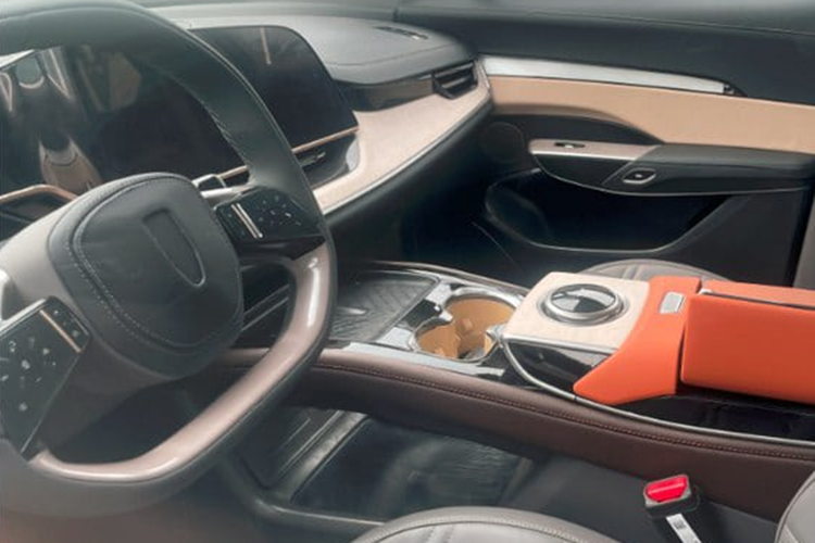 Hồng Kỳ EHS7 phiên bản đổi pin sắp được bán ở Trung Quốc - Hình 3 Hong Ky EHS7 phien ban doi pin sap duoc ban o Trung Quoc-Hinh-3