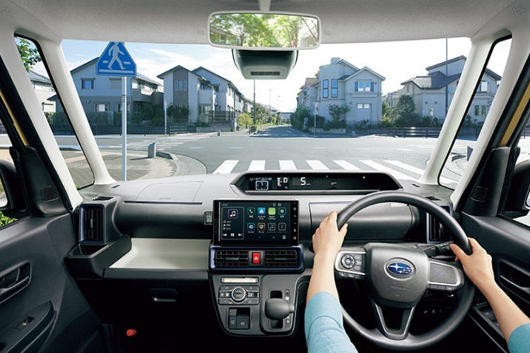 Theo đúng tiêu chuẩn kei car Nhật, Subaru Chiffon Try vận hành bằng động cơ ba xi-lanh dung tích 660 cc, sản sinh công suất 51 mã lực và mô-men xoắn 60 Nm.