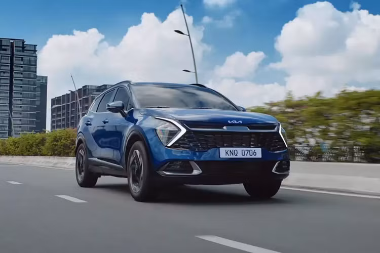 Kia Viet Nam giam gia oto toi 23 trieu dong trong thang 3/2024
