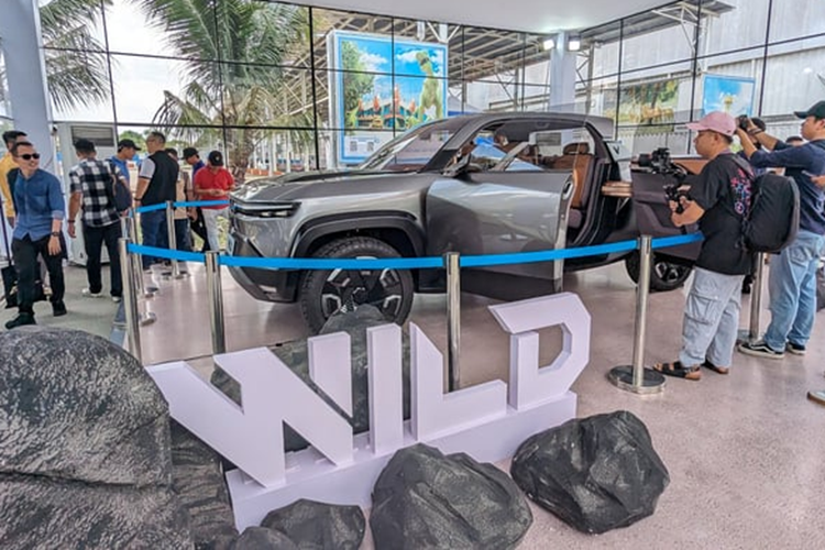 Sau khi xuất hiện tại Mỹ, Canada, Thái Lan và Hà Nội, bán tải điện Vinfast VF Wild cuối cùng cũng xuất hiện tại khu vựa phía Nam thông qua sự kiện lái thử xe VinFast "BỨT PHÁ GIỚI HẠN”.