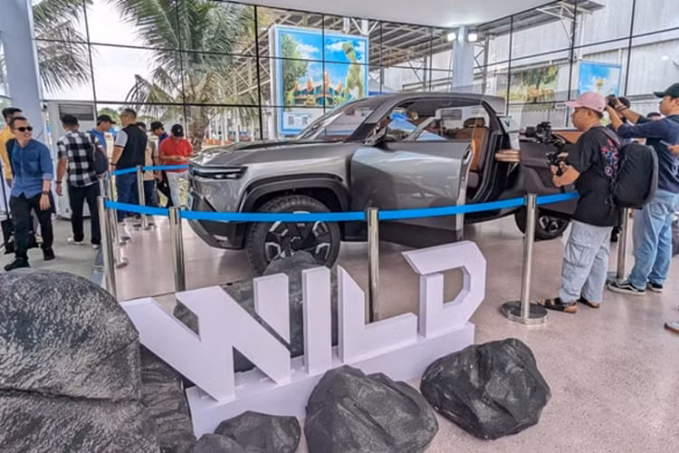 Sau khi xuất hiện tại Mỹ, Canada, Thái Lan và Hà Nội, bán tải điện Vinfast VF Wild cuối cùng cũng xuất hiện tại khu vựa phía Nam thông qua sự kiện lái thử xe VinFast "BỨT PHÁ GIỚI HẠN”.