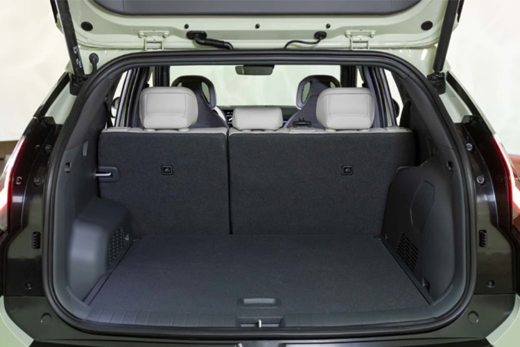 Thời gian tăng tốc của xe từ 0-100 km/h là 7,5 giây và tốc độ tối đa là 170 km/h. Trong tương lai, bản GT sẽ được tập trung vào hiệu suất, với những cải tiến về sức mạnh và nâng cấp khung gầm.