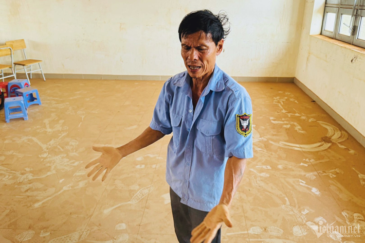 Ông Nguyễn Văn Kế (người dân xã Bình Sơn, huyện Long Thành) cho biết, bụi đỏ mịn khiến cuộc sống người dân sống xung quanh khu vực sân bay Long Thành bị đảo lộn.