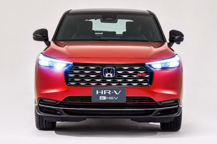 Honda HR-V đang bán ở Việt Nam hiện được nhập khẩu từ Thái Lan, nên khả năng phiên bản nâng cấp giữa vòng đời mới này cũng không ngoại lệ.