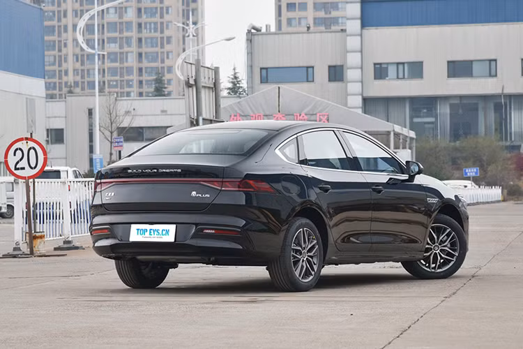 Vào hồi quý IV năm 2023, BYD đã từng vượt qua Tesla để trở thành hãng bán được nhiều xe điện nhất thế giới. Có vẻ như hãng xe Trung Quốc này đã muốn giữ đà tăng trưởng đó ngay từ đầu năm 2024.