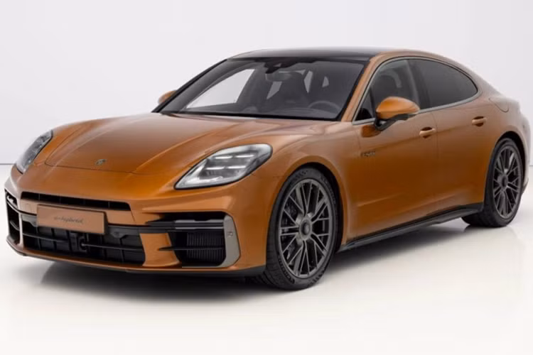 Mới đây, Porsche đã đăng tải một video lên Instagram hé lộ Panamera thế hệ mới có thể được trang bị hệ thống treo hiện đại và kết cấu phức tạp nhất từ trước đến nay.