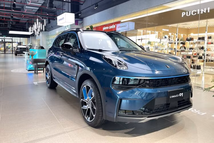 Lynk &amp; Co là thương hiệu liên doanh giữa Geely và Volvo ra mắt vào năm 2017. Trong đó, chiếc xe SUV Lynk &amp; Co 01 đã trở thành mẫu xe đầu tiên của thương hiệu xe Trung Quốc trở thành phương tiện đầu tiên được bán cho thị trường nước ngoài, bao gồm cả Việt Nam.