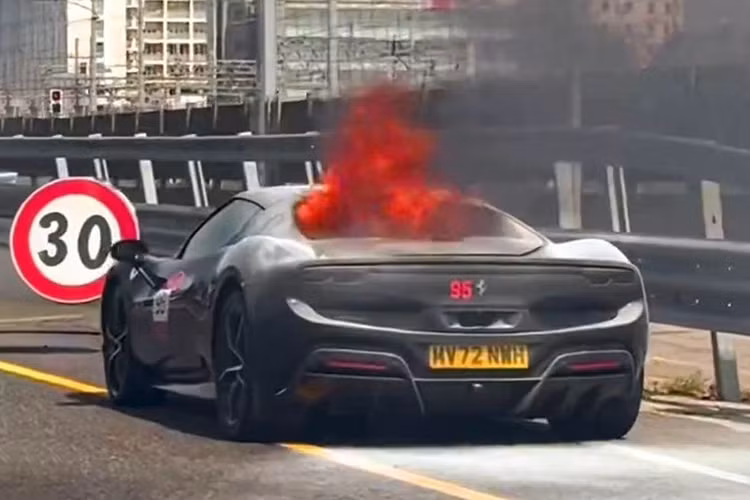 Hành trình này dành cho những mẫu Ferrari 296 GTB, LaFerrari và 812 Superfast và lệ phí để tham dự là 42.700 Euro (khoảng 46.000 USD) (khoảng 1,17 tỷ đồng).