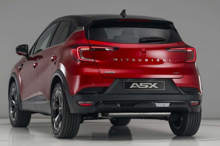 Bên cạnh đó, mẫu CUV này còn có tùy chọn hệ truyền động hybrid 1.6L bao gồm hai mô tơ điện cho công suất tối đa 143 mã lực, đi kèm bộ pin 1,2 kWh. Mức giá xe Mitsubishi Outlander Sport 2024 hiện chưa được công bố chính thức.