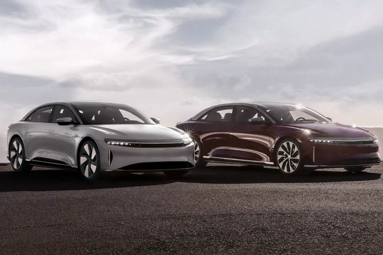 Bổ sung cho máy bơm nhiệt mới là phần cứng điều khiển thế hệ mới nhất của Lucid, được trang bị sức mạnh xử lý gấp ba và bộ nhớ gấp đôi so với phiên bản cũ. Lucid cũng có thể đưa hệ thống hỗ trợ người lái tiên tiến DreamDrive Premium vào tất cả các mẫu xe làm trang bị tiêu chuẩn.