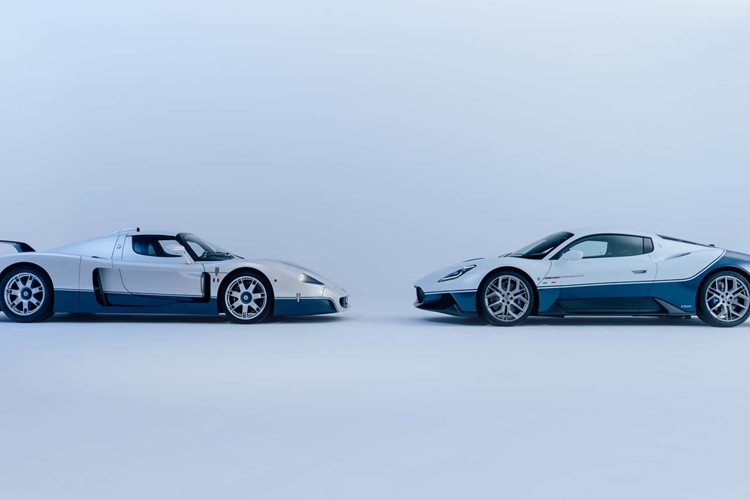 Chiếc MC20 Icona sở hữu một diện mạo với màu sắc truyền thống của MC12. Mẫu xe sở hữu phần thân xe được sơn màu trắng, phần dưới cửa được sơn màu xanh cùng một đường kẻ màu xanh sẫm tách biệt cổ điển.