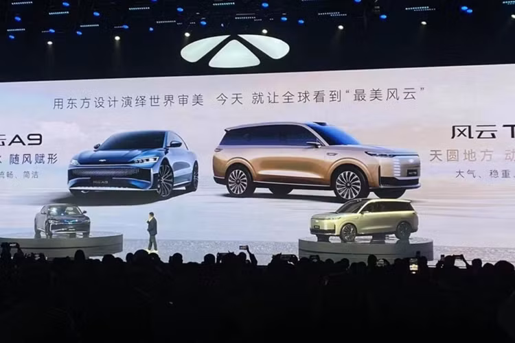 Các báo cáo hiện nay cho thấy rằng chiếc xe đi kèm với động cơ điện phía trước và phía sau để cung cấp bố cục dẫn động bốn bánh thông minh. Phạm vi hoàn toàn bằng điện dự kiến sẽ là hơn 200 km, cùng với phạm vi toàn diện là hơn 1400 km.