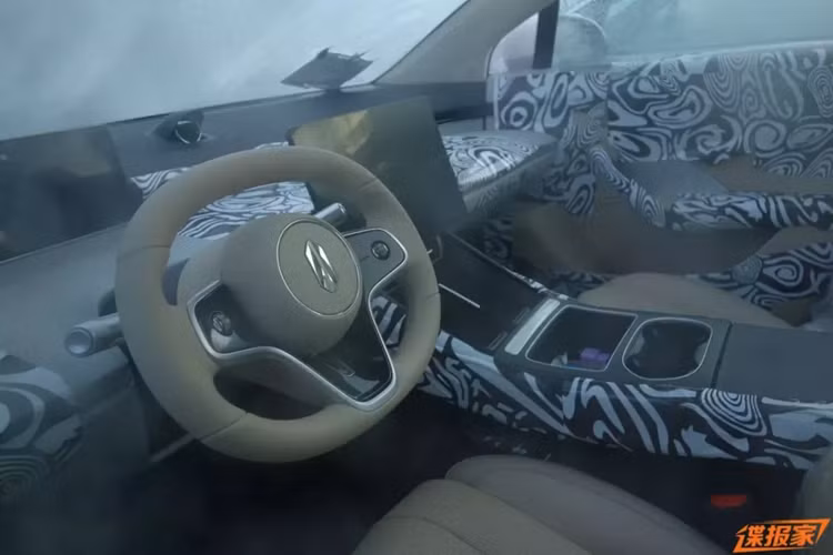 HIMA là một liên minh ôtô do Huawei khởi xướng, trong đó Huawei tham gia vào việc xác định sản phẩm, thiết kế, tiếp thị, trải nghiệm người dùng, kiểm soát chất lượng và cung cấp phần cứng cũng như phần mềm ôtô thông minh cho các nhà sản xuất ôtô truyền thống.