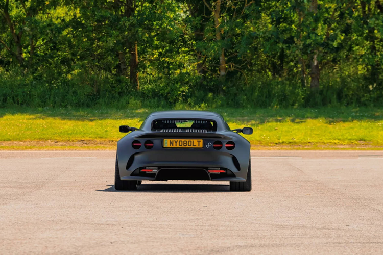 Hiện Nyobolt chưa khẳng định khi nào có thể đưa một mẫu xe hoàn chỉnh với công nghệ pin tiên tiến này ra thị trường, tuy nhiên họ hứa hẹn sẽ tiến hành sản xuất pin với số lượng hạn chế trong vòng 1 năm kể từ thời điểm này.