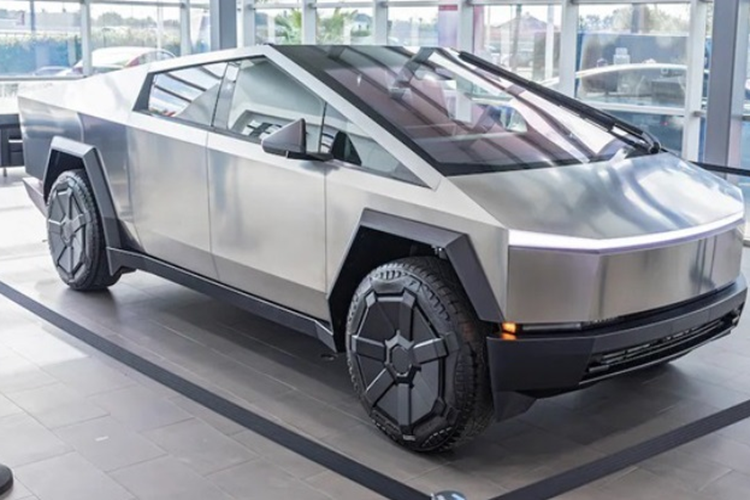 Phần khung được làm bằng chất liệu này giúp xe bán tải điện Tesla Cybertruck có độ cứng cáp vượt trội, chống va đập và đảm bảo an toàn tối đa cho người sử dụng. Trên thực tế, thép cán nóng có thể dễ uốn và dễ định hình tuy nhiên lại có độ bền và độ cứng thấp hơn thép cán nguội.