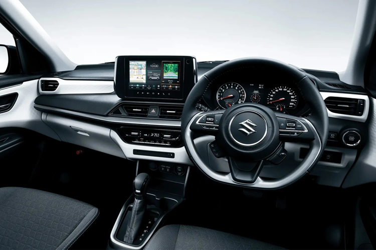 So với bản thường hiện đang bán trên thị trường, xe dài hơn 130 mm và rộng hơn 55 mm. Hiện chưa có hình ảnh của Suzuki Swift Sport thế hệ mới. Tuy nhiên, sẽ không ngạc nhiên nếu xe sở hữu ngoại hình thể thao hơn so với phiên bản thường.