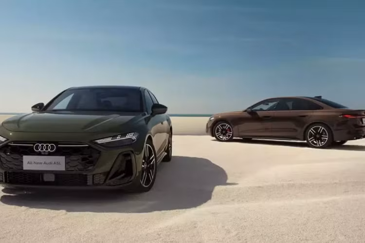 Đây là biến thể bốn cửa thực sự duy nhất của A5 và trên thực tế, thay thế cho A4L trục cơ sở dài. Với chiều dài tổng thể là 4.902 mm và chiều dài cơ sở kéo dài là 2.965 mm, A5L dài hơn 73 mm so với người anh em tiêu chuẩn của nó.