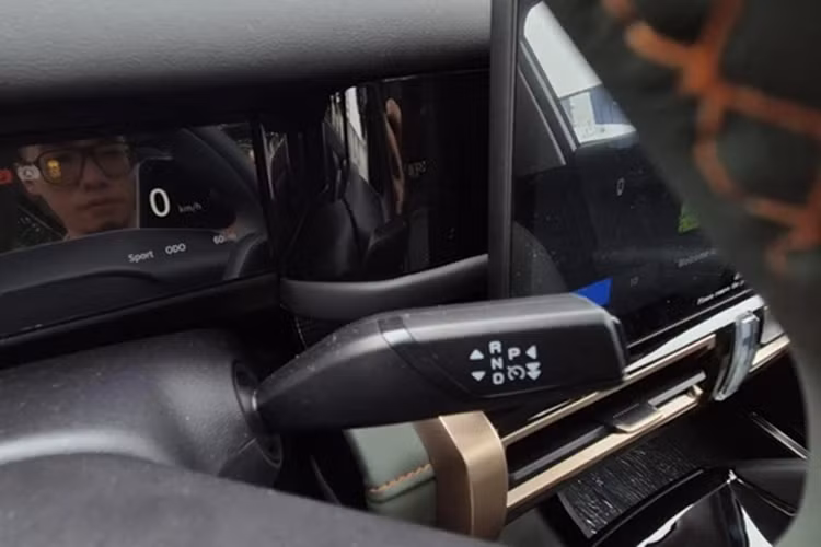 Phiên bản RWD chỉ có 1 mô-tơ điện mạnh 184 mã lực và 220 Nm. Hai con số tương ứng của phiên bản iWD là 279 mã lực và 385 Nm. Phạm vi di chuyển của xe sẽ dao động từ 401 - 501 km, tùy theo phiên bản.