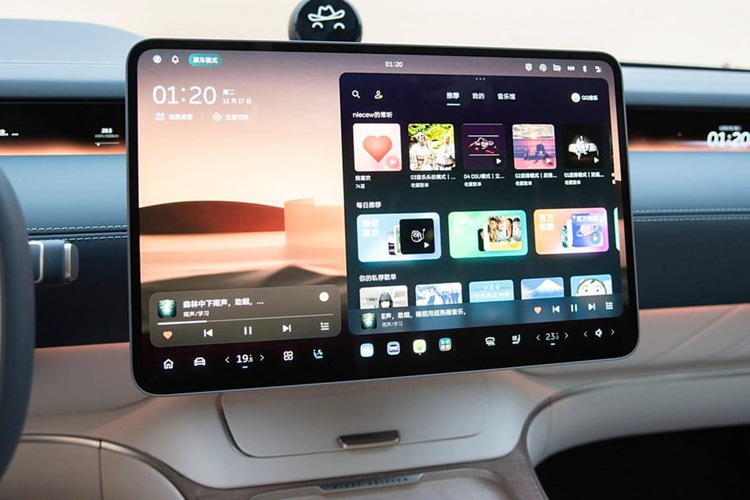 ET9 được trang bị khá nhiều công nghệ mới từ Nio, trong đó nổi bật là bao gồm hệ thống treo chủ động Skyride. Hãng xe Trung Quốc cho biết, mỗi giảm xóc trên ET9 đều được điều khiển độc lập bởi bơm thủy lực riêng.