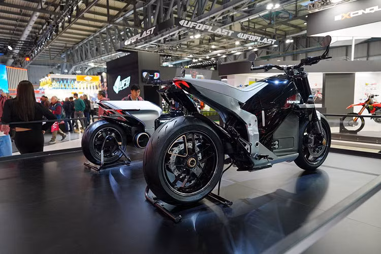 Honda xác nhận, EV Fun sẽ được trang bị hệ thống sạc CCS2. Đây là hệ thống sạc kết hợp phổ biến nhất dùng cho xe điện ở châu Âu.