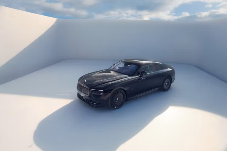 Hãng độ cho biết các bộ phận bổ sung không chỉ nhằm mục đích thẩm mỹ mà còn có khả năng giúp giảm lực nâng phía trước, cải thiện luồng không khí và đạt được sự cân bằng khí động học tối ưu hơn.