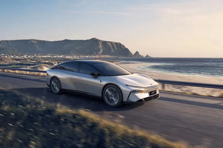 Đối với mẫu P7+ mới ra mắt lần này, hãng XPeng chọn cách tối ưu hiệu quả sử dụng năng lượng để đạt được quãng đường di chuyển xa mà không nhất thiết phải trang bị pin quá lớn.