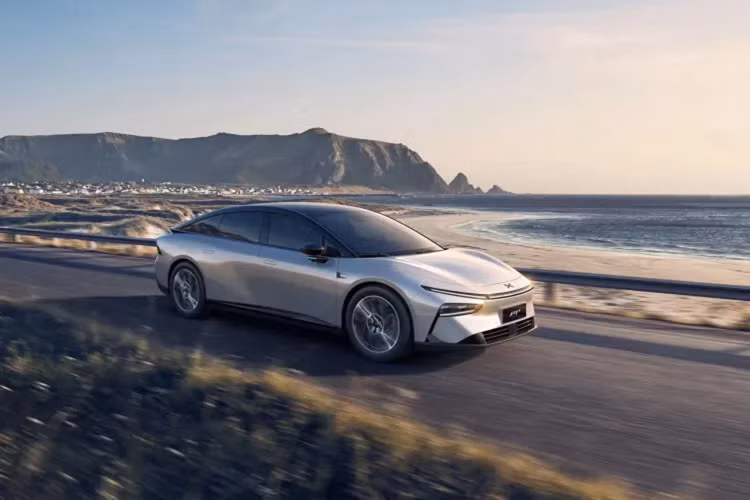 Đối với mẫu P7+ mới ra mắt lần này, hãng XPeng chọn cách tối ưu hiệu quả sử dụng năng lượng để đạt được quãng đường di chuyển xa mà không nhất thiết phải trang bị pin quá lớn.