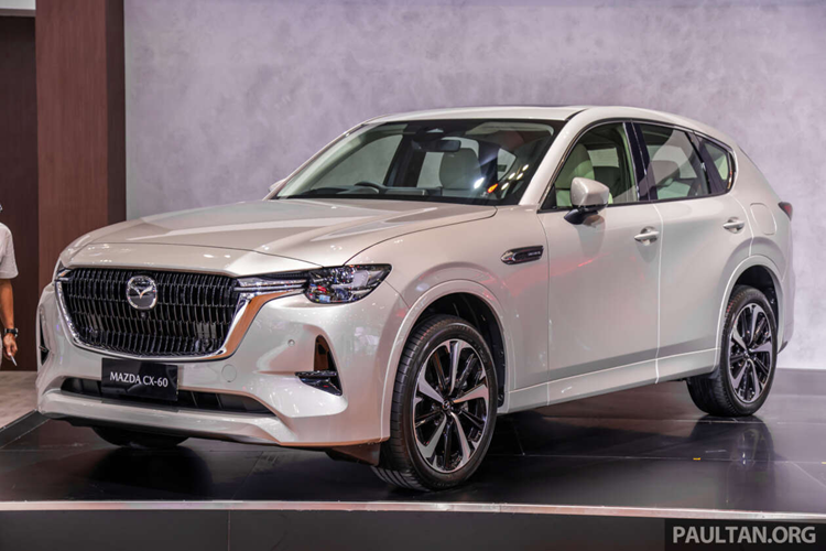 Tại Indonesia, mức giá xe Mazda CX-60 Pro 2024 có mức niêm yết là 799 triệu rupiah (tương đương khoảng 1,2 tỷ đồng). Con số này thấp hơn hẳn so với CX-60 Kuro Edition và Elite Edition có giá lên tới 1,188 tỷ rupiah (khoảng 1,8 tỷ đồng)