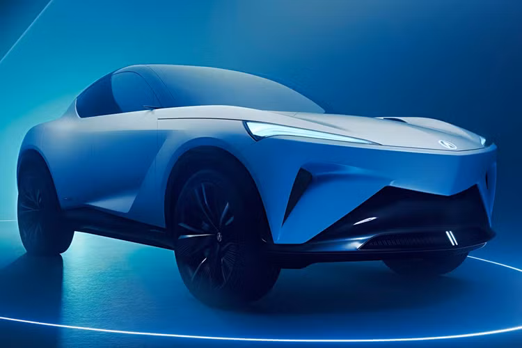 Không giống như ZDX, chiếc SUV điện Acura Perfomance EV này sẽ sử dụng nền tảng hoàn toàn độc đáo và khác biệt so với những mẫu xe trước đây. Acura gọi mẫu xe này là mẫu concept EV hiệu suất. Mẫu SUV kiểu Coupe có chiều dài cơ sở dài với phần nhô ra ngắn, từ đây hé lộ một ngôn ngữ thiết kế hoàn toàn mới cho thương hiệu.