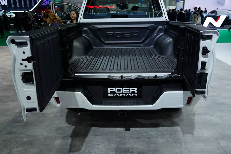 Tại thị trường Thái Lan, Poer Sahar HEV có 2 phiên bản là Pro và Ultra. Giá bán của xe hiện vẫn chưa được công bố. Hãng GWM đã bắt đầu nhận cọc cho mẫu xe bán tải này ở Thái Lan.