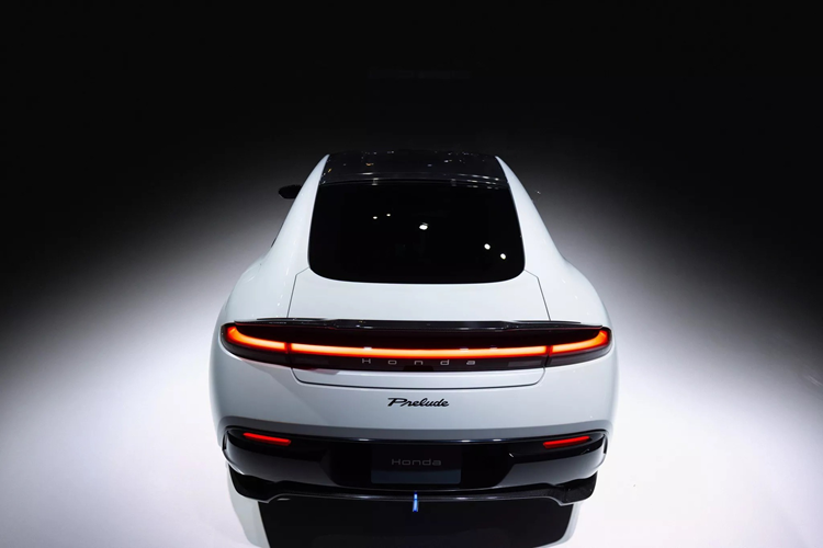 Theo kế hoạch, Honda Prelude 2026 sẽ chính thức được hồi sinh vào cuối năm sau dưới dạng xe coupe thể thao. Mức giá xe hiện vẫn là một ẩn số.