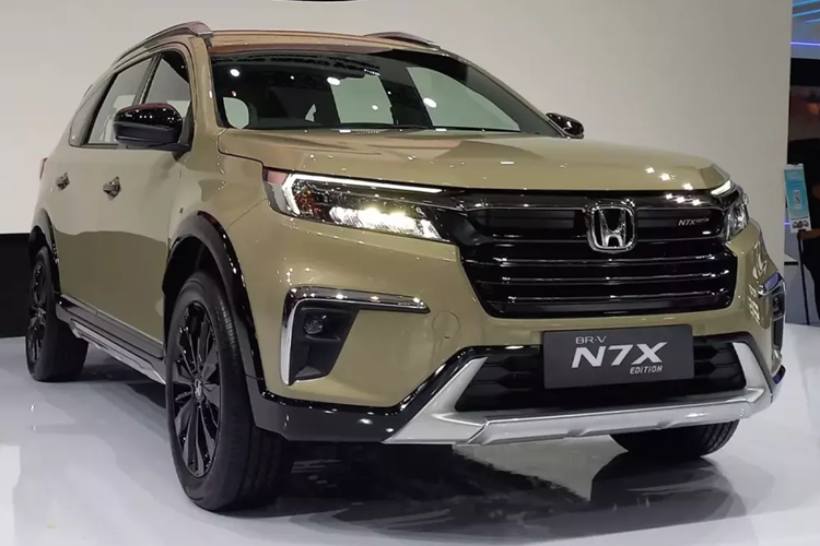 Theo Honda, hãng đã tiến hành nghiên cứu thị trường và được biết khách hàng muốn sở hữu một mẫu xe gia đình với thiết kế phong cách, nội thất tiện nghi, khả năng vận hành tốt và đủ tính năng an toàn. Honda cho biết BR-V hiện đang bán trên thị trường hiện đã đáp ứng được phần lớn những tiêu chí này.