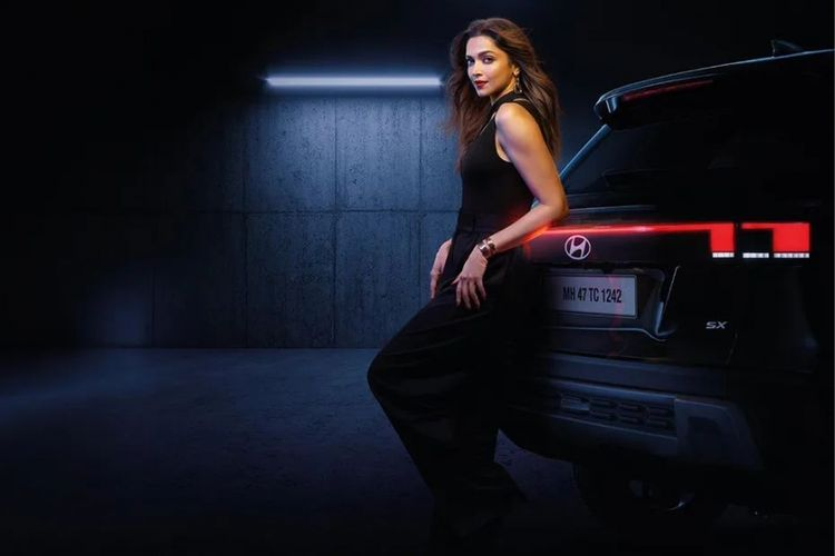 Dự đoán Creta 2024 sẽ có tổng cộng 19 tính năng an toàn chủ động ADAS nằm trong gói Hyundai Smartsense. Không chỉ vậy, xe còn được trang bị camera 360 độ, hệ thống cảnh báo điểm mù, cảnh báo áp suất lốp, phanh đĩa trên cả 4 bánh và hệ thống cân bằng điện tử.