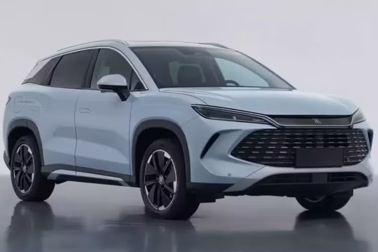 Mới đây, chiếc xe SUV BYD Song L 2024 nhỏ gọn của Trung Quốc đã khai trương đại lý chính hãng đầu tiên ở Việt Nam đã bị bắt gặp ngoài đời thực, xe sở hữu thiết kế mới nhất của BYD, với điểm nhấn là nền tảng DM-i 5.0 PHEV cho phạm vi hoạt động 2.100 km, BYD Song L chưa có ngày ra mắt chính thức.