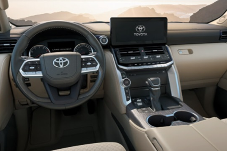 Ngoài ra, phần mềm hệ thống cũng có thể cập nhật qua mạng từ xa, giúp người dùng được trải nghiệm những tính năng mới nhất trên xe mà không cần phải đến đại lý.