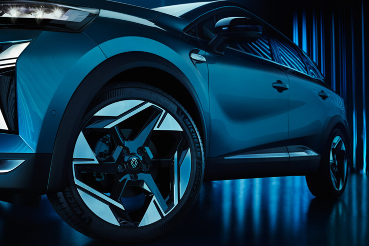 Hầu hết những người dùng vẫn đều muốn có trang bị Hybrid, chính vì vậy mà mẫu xe SUV Renault Symbioz Hybrid 2024 chỉ được trang bị duy nhất một trang bị động cơ bốn xi lanh thẳng hàng với trang bị Hybrid.