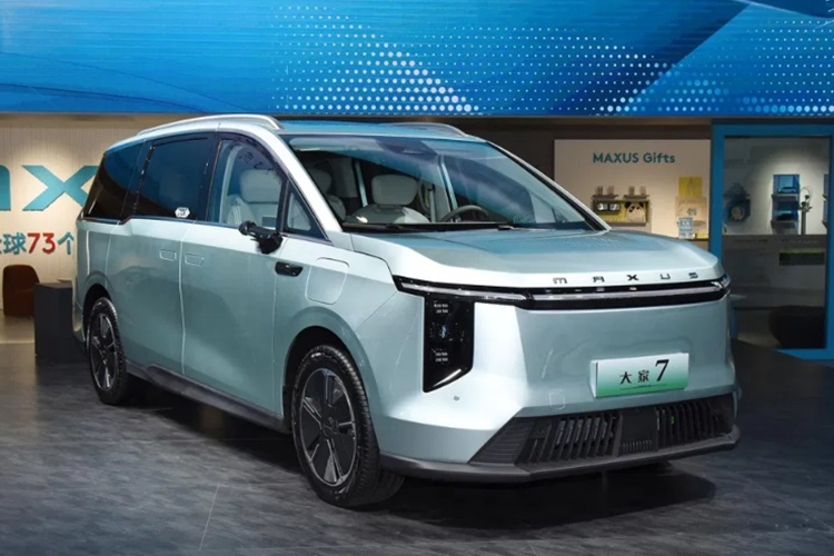 Theo đó, hãng xe Trung Quốc SAIC Motor và MG Thái Lan đang lên kế hoạch giới thiệu Maxus 7 tại thị trường Thái Lan. Đây cũng là thị trường Đông Nam Á đầu tiên mà mẫu MPV điện MG Maxus 7 2024 mới chính thức đổ bộ.