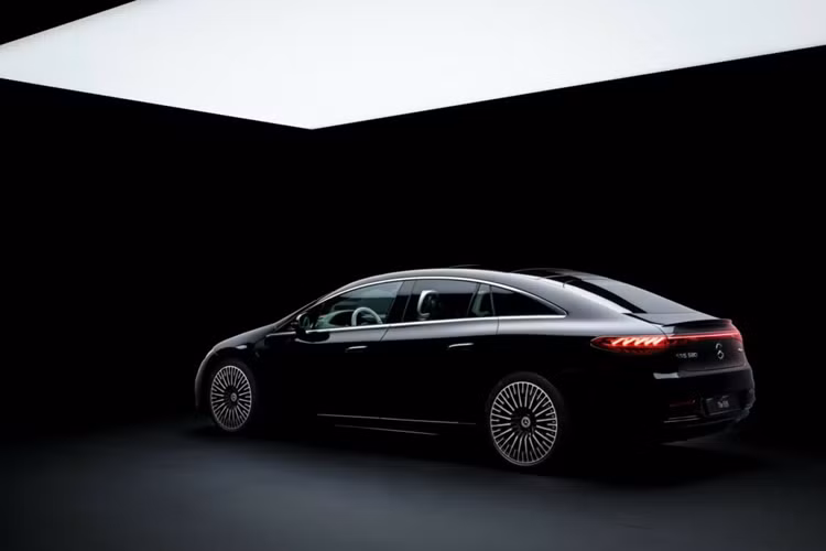 Hơn nữa, các mẫu xe được trang bị hệ dẫn động 4 bánh có khả năng kéo tăng lên 1.700 kg, tăng lên đáng kể so với khả năng kéo chỉ 750 kg so với phiên bản tiền nhiệm.